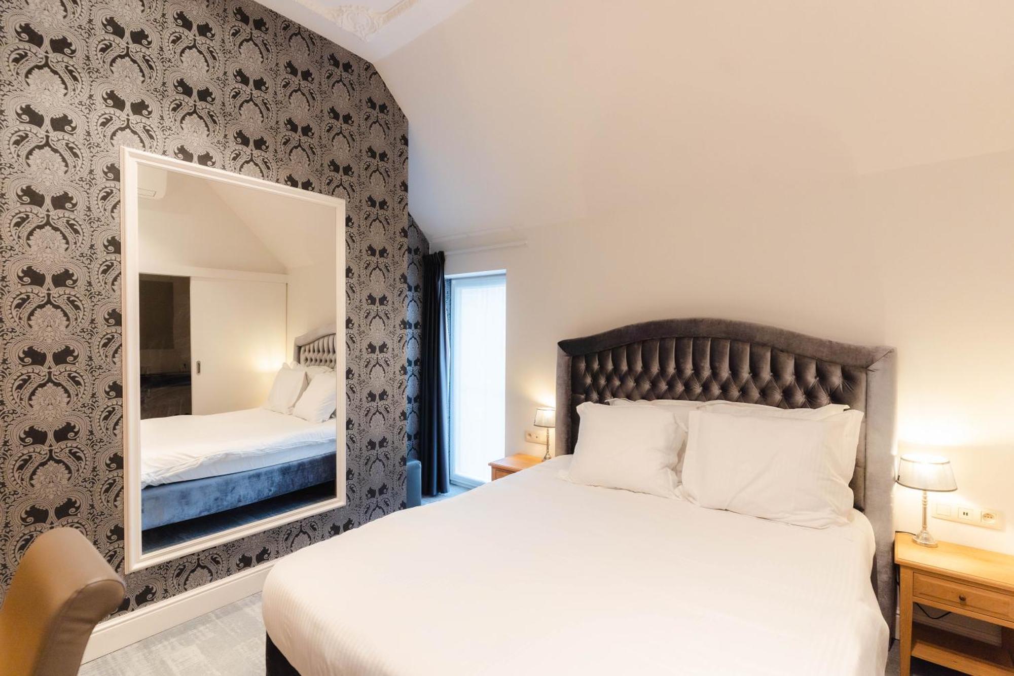 Golden Tree Hotel 3*
